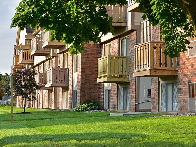 Courtyard Views