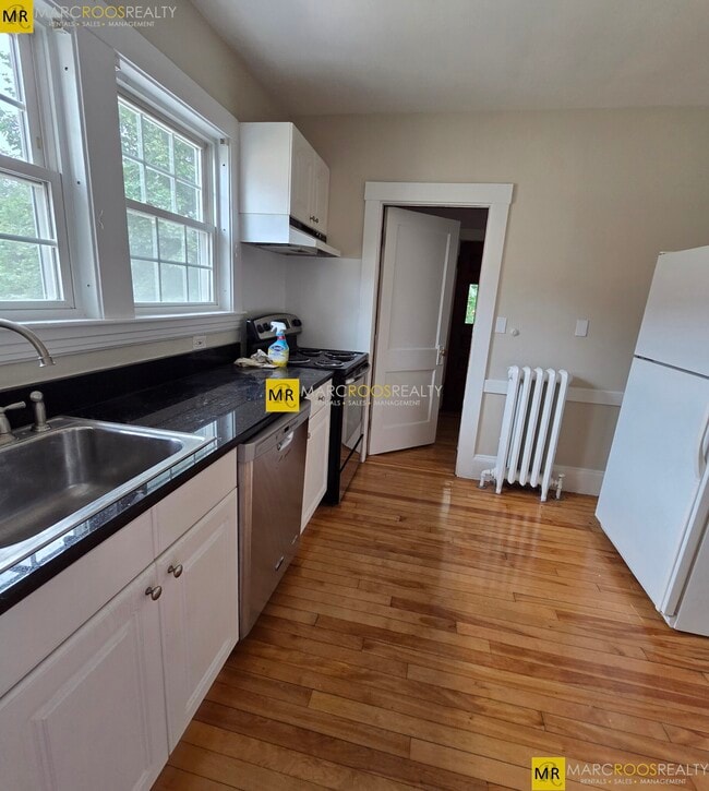 Building Photo - 12 Chester Rd Unit 2 Rental