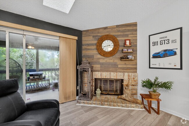 Building Photo - 8291 SE Croft Cir Unit M-8 Rental