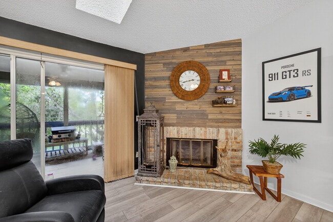 Building Photo - 8291 SE Croft Cir Unit M-8 Rental