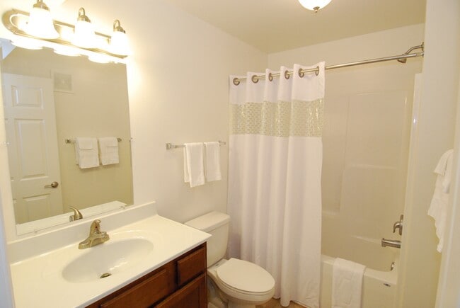 CEDAR HILL APARTMENTS