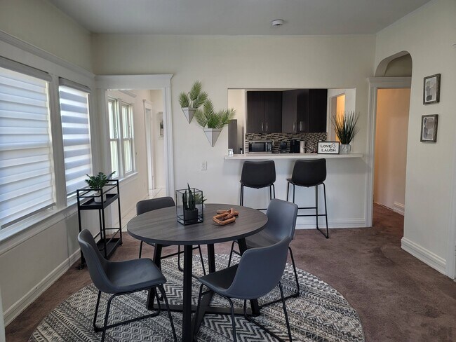 Dining - 2111 6th Ave