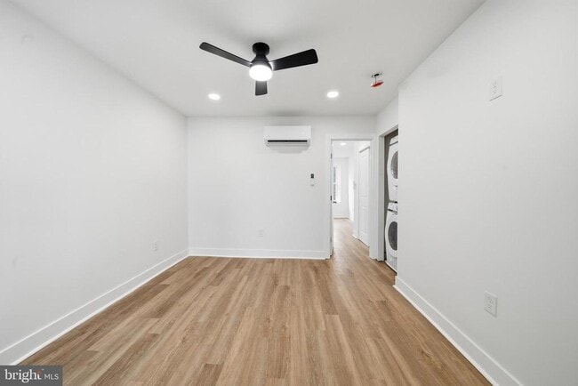 Photo - 2109 Tasker St