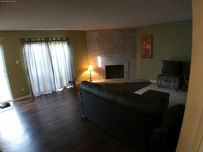 Building Photo - 3345 S Monaco Pky Unit B Rental