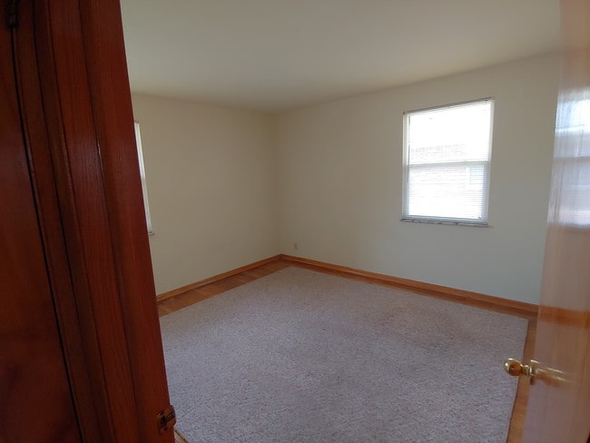 Bedroom 2 - 1415 King Ave Unit D