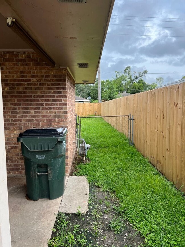 Photo - Generous 4 bedroom 2 bath home