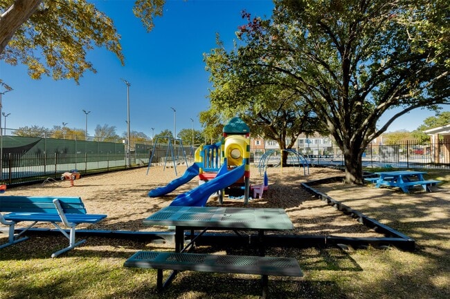 Photo - 14357 Misty Meadow Ln Unit True