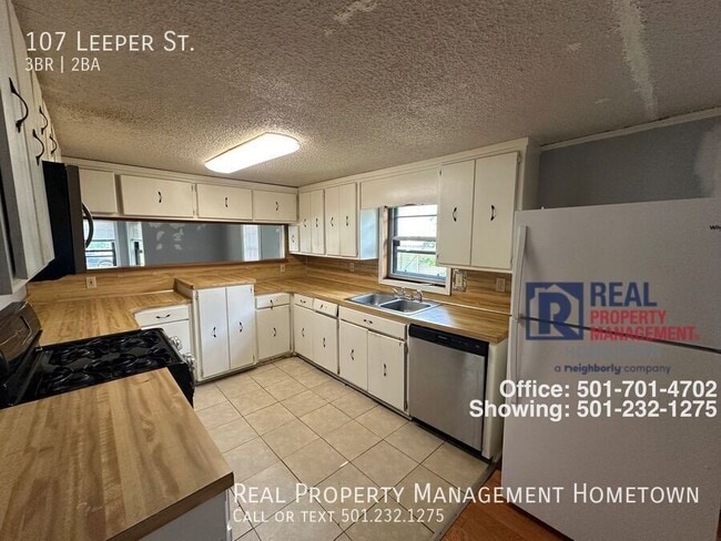 Photo - 107 Leeper St