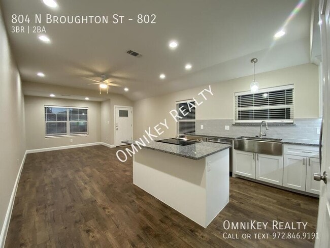 Photo - 804 N Broughton St Unit 802