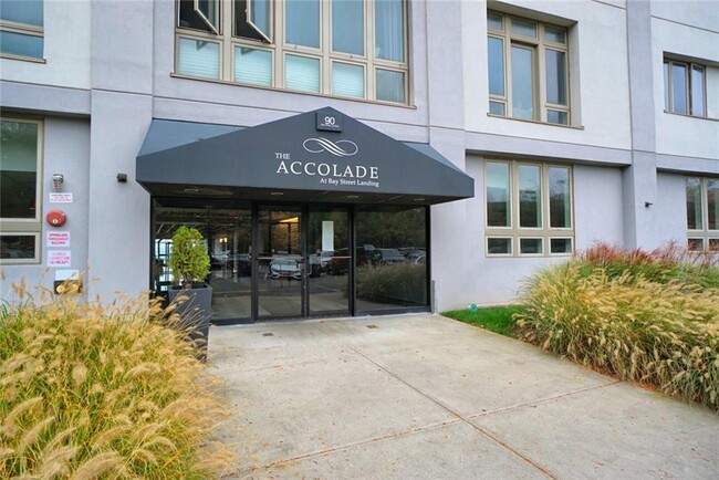 Photo - 90 Bay Street Landing Unidad 4B Rental