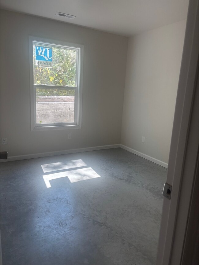 114 Bluff Rd