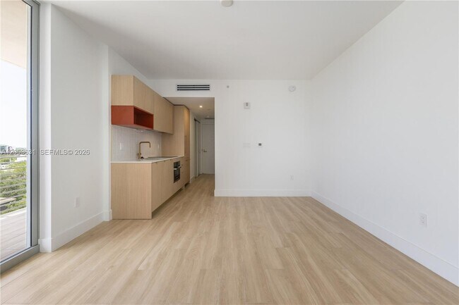 Photo - 90 NE 32nd St Unit 815
