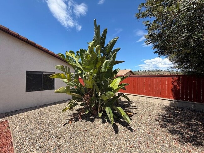 Photo - 720 Valley Crest Dr