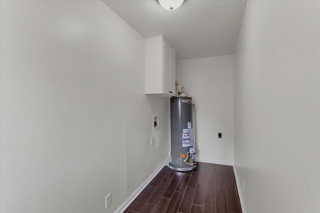 Photo - 1312 N Travis St Unit 1