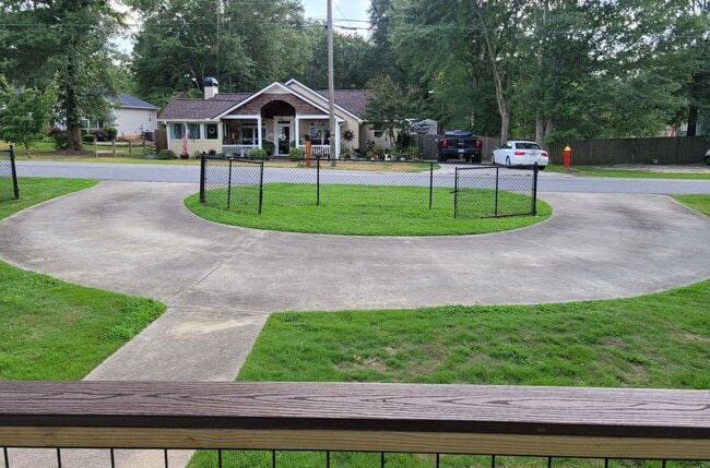 Photo - 2BD 2BA Home plus Extra Room, Circular Dri...