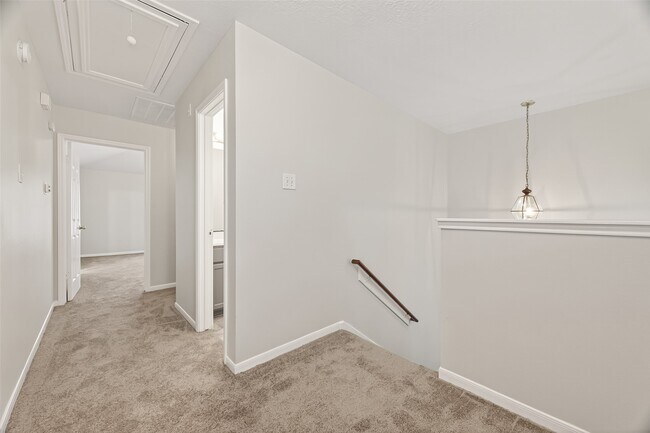 Photo - 5439 Baslow Dr