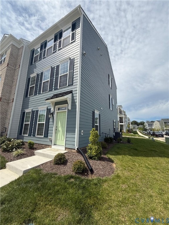 Building Photo - 13800 Village View Dr Rental