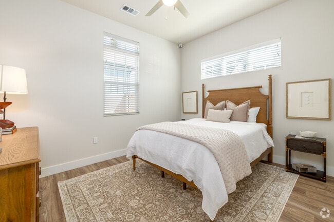 3BR, 2BA - 1225SF - Primary Bedroom