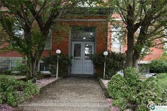 Building Photo - 1236 Washington St Unit 201