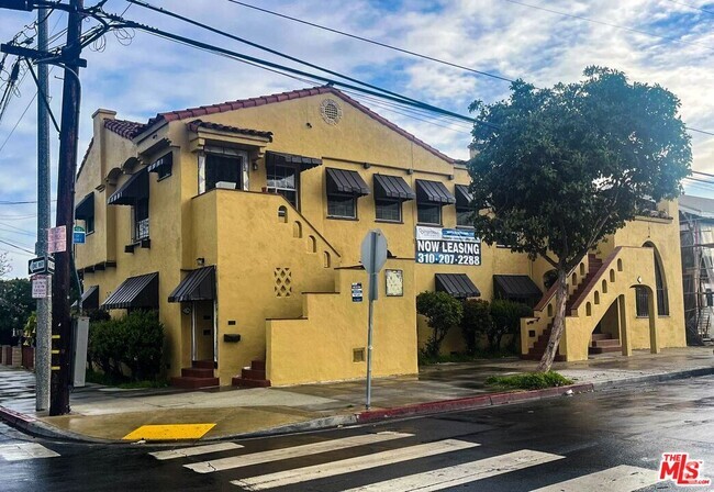 Building Photo - 1203 E 15th St Unit 1207 Rental