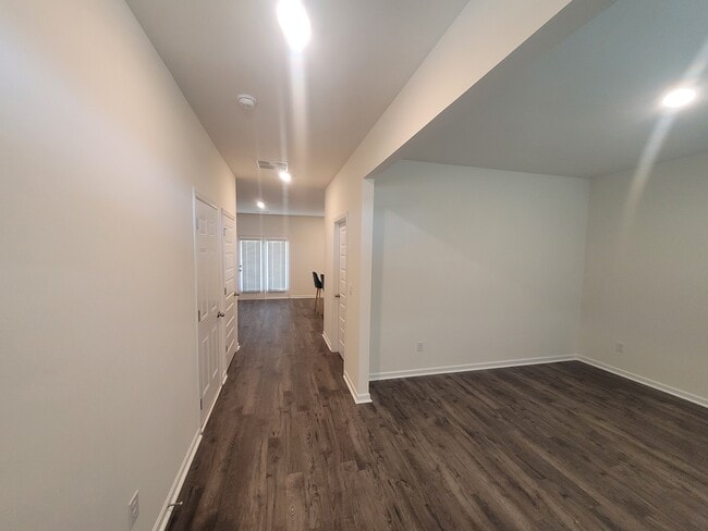 Photo - 2021 Vidalia Ct
