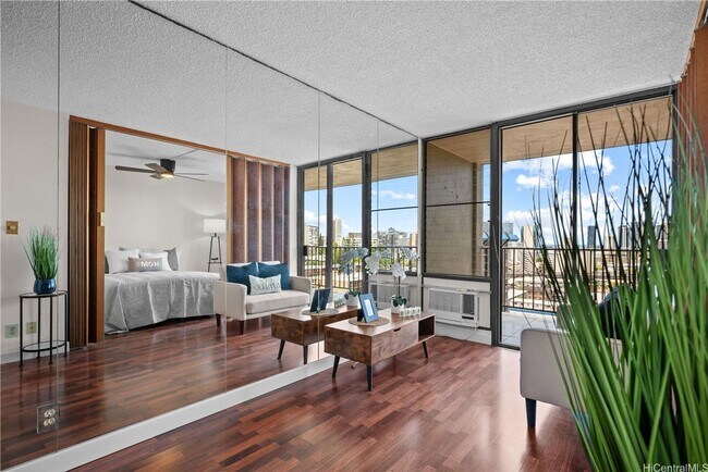 Photo - Spacious Studio in Makiki Plaza Available now!