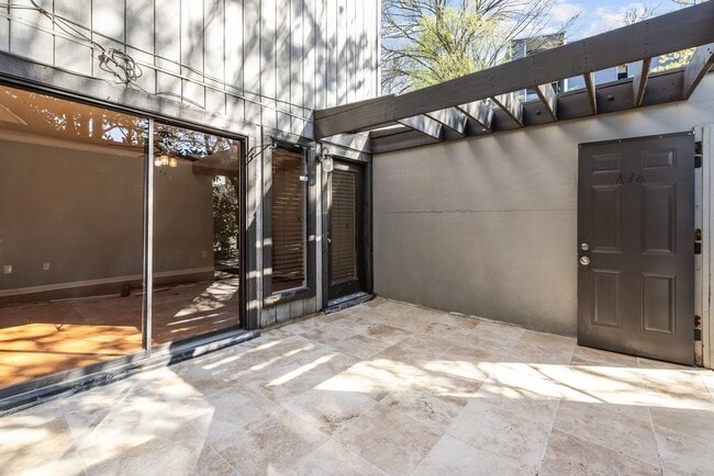 Photo - 3350 Altamont Rd S