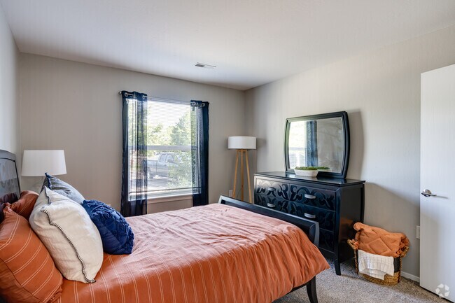 2BR, 2BA - 1,035SF - Bedroom - The Orion