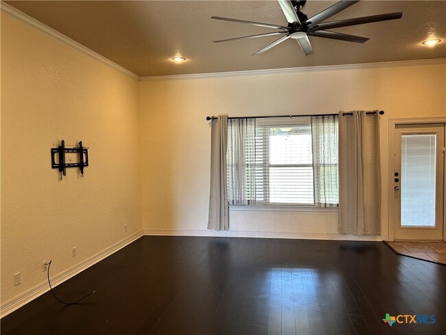 Photo - 1621 Rusty Spur Dr