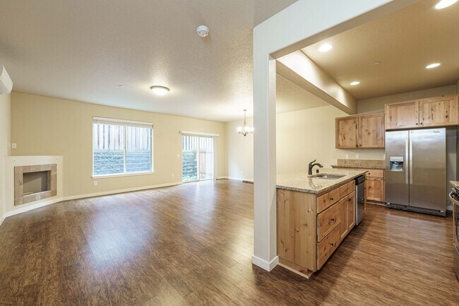 Photo - ASK ABOUT OUR MOVE IN SPECIAL $1000 Year E...