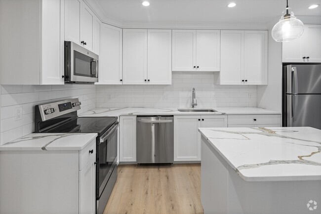 Building Photo - 186 Bedford St Unit 206 Rental