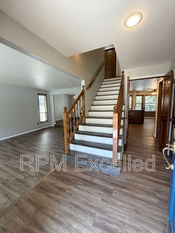 4925 Mill Pond Dr SE