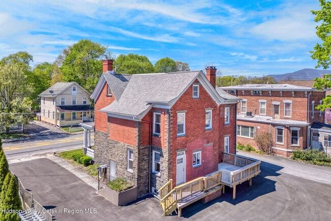 Photo - 21 Ulster Ave