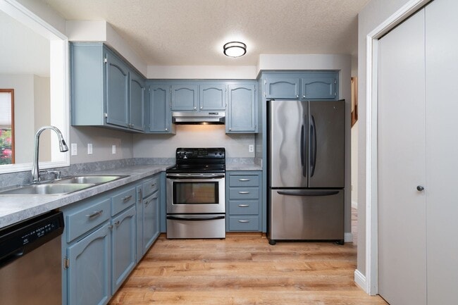 Photo - 4-Bedroom Home 2.5 Bathrooms, Mount Vernon