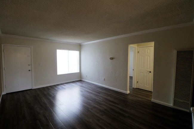 Villa Vista Apartments