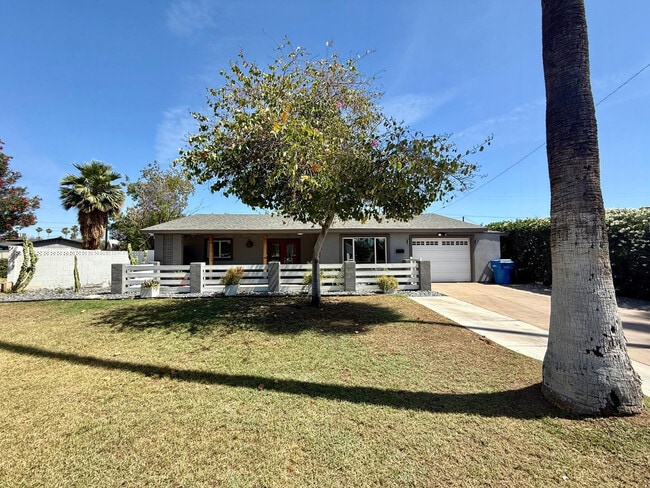 Photo - 3553 E Monterosa St