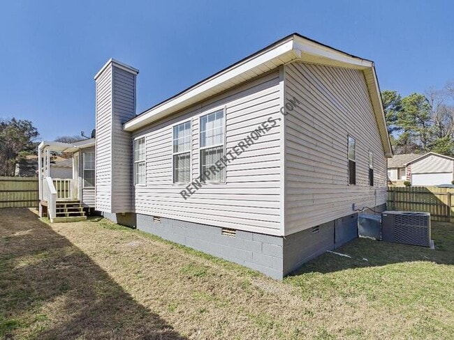 Photo - 1707 Michael Dr