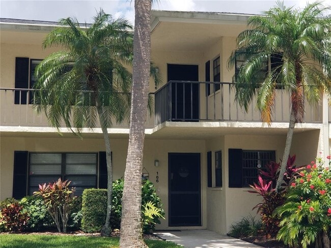 Photo - 7050 Fairway Bend Ln Unidad 266