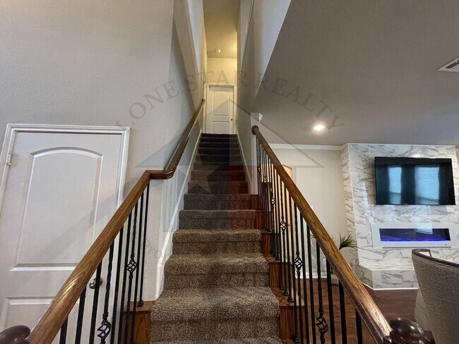 Photo - 1627 Neff Dr