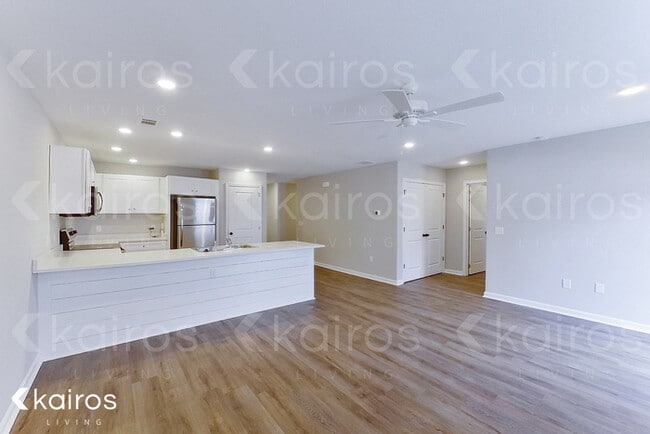 Photo - 15 Bungalow Cir