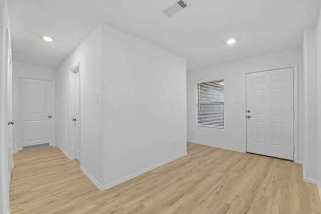 Photo - 22156 Juniper Crossing Dr