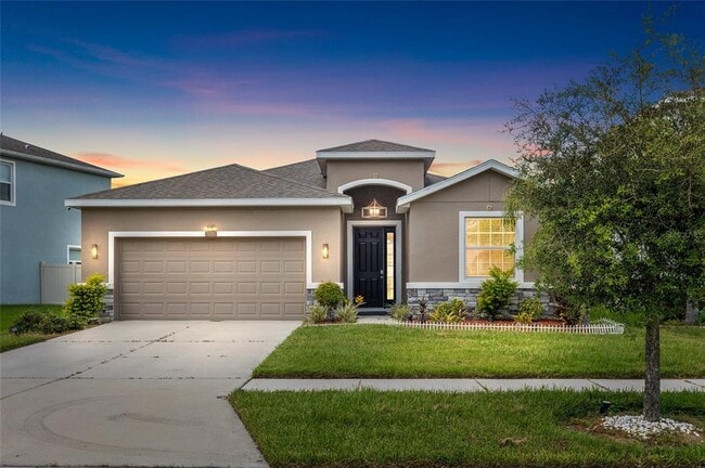 Building Photo - 33034 Sand Creek Dr