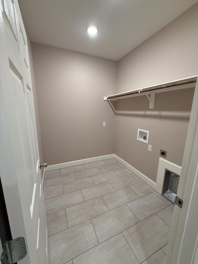 Photo - 267 NE Ave F