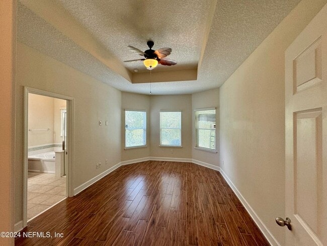 Photo - 289 Spring Park Ave