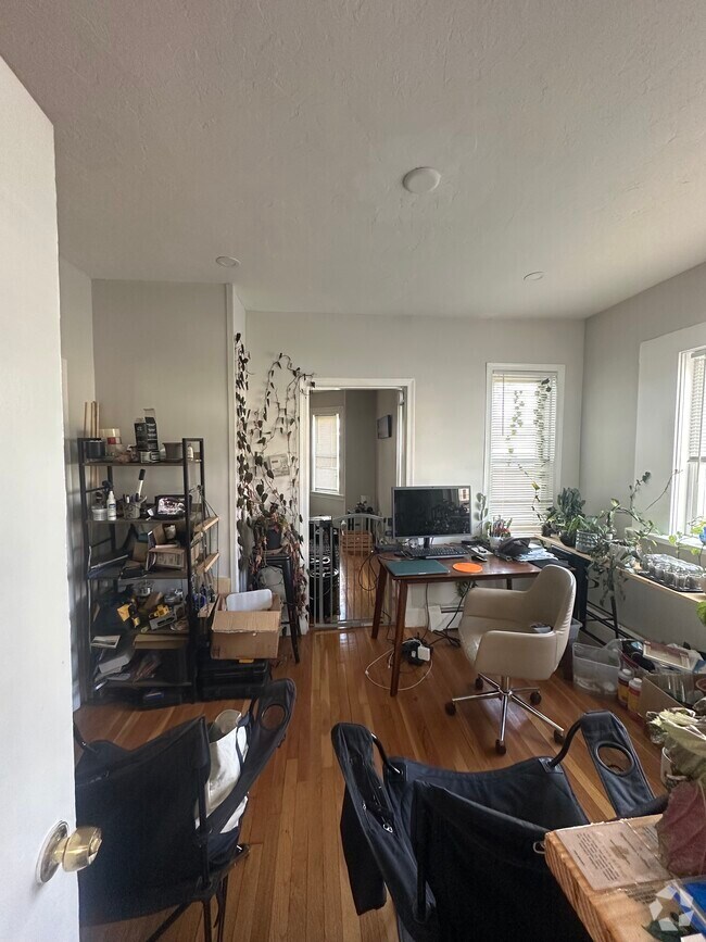 Building Photo - 212 California St Unit 1 Rental