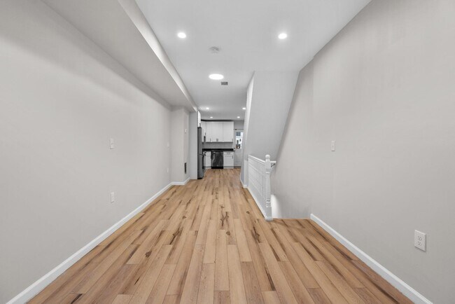 Photo - 15 N Bradford St