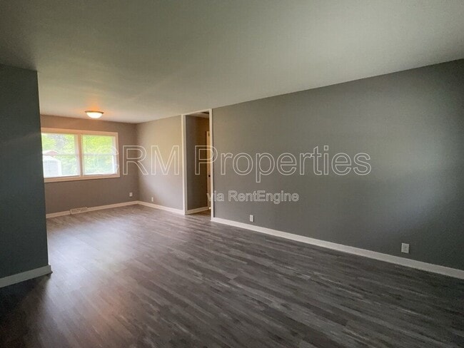 Photo - 3413 N Milton St