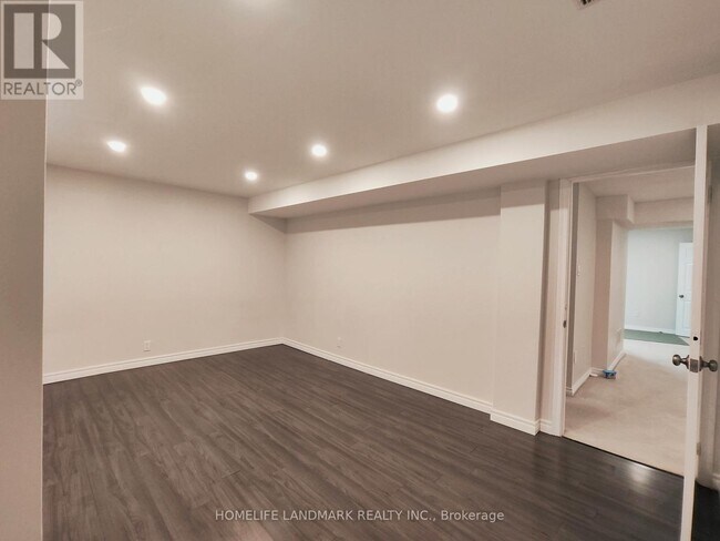 Photo - 15 Mary Elizabeth Crescent