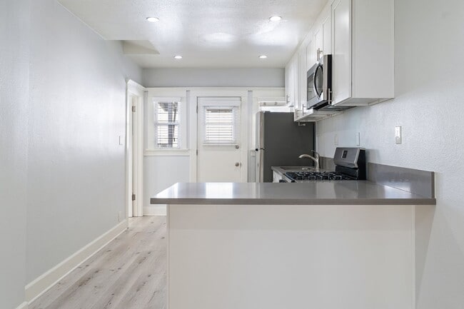 Photo - 1819 E 7th St Unit 1821