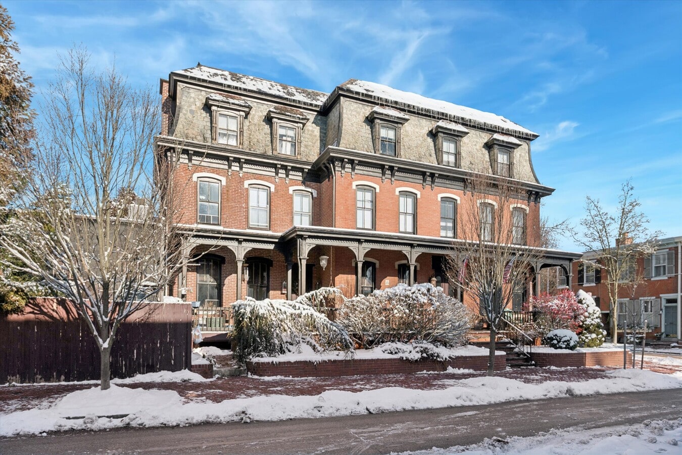 Photo - 201 W Barnard St Unit 2